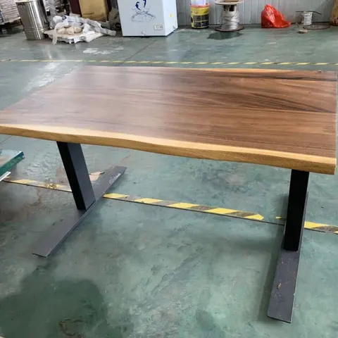 Bureau en bois massif Reyssouze