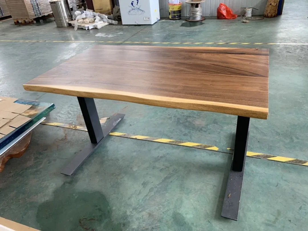 Bureau en bois massif Reyssouze — ATELIER RIVIÈRE, fabrication à la commande