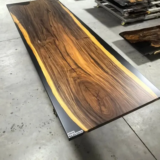 Plateau de table epoxy Cère, résine noire — plateaux epoxy