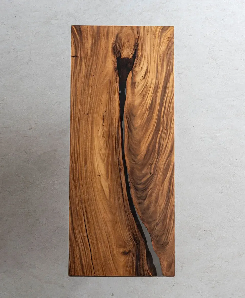 Plateau de table epoxy Eyrieux, résine noire — ATELIER RIVIÈRE, fabrication à la commande