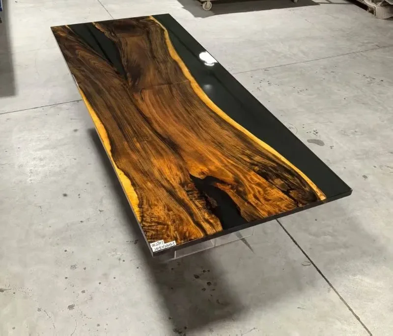 Plateau de table epoxy Garonne, résine noire — ATELIER RIVIÈRE, fabrication à la commande