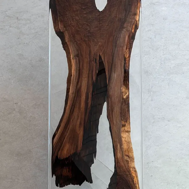 Plateau de table epoxy Iton, résine transparente — plateaux epoxy