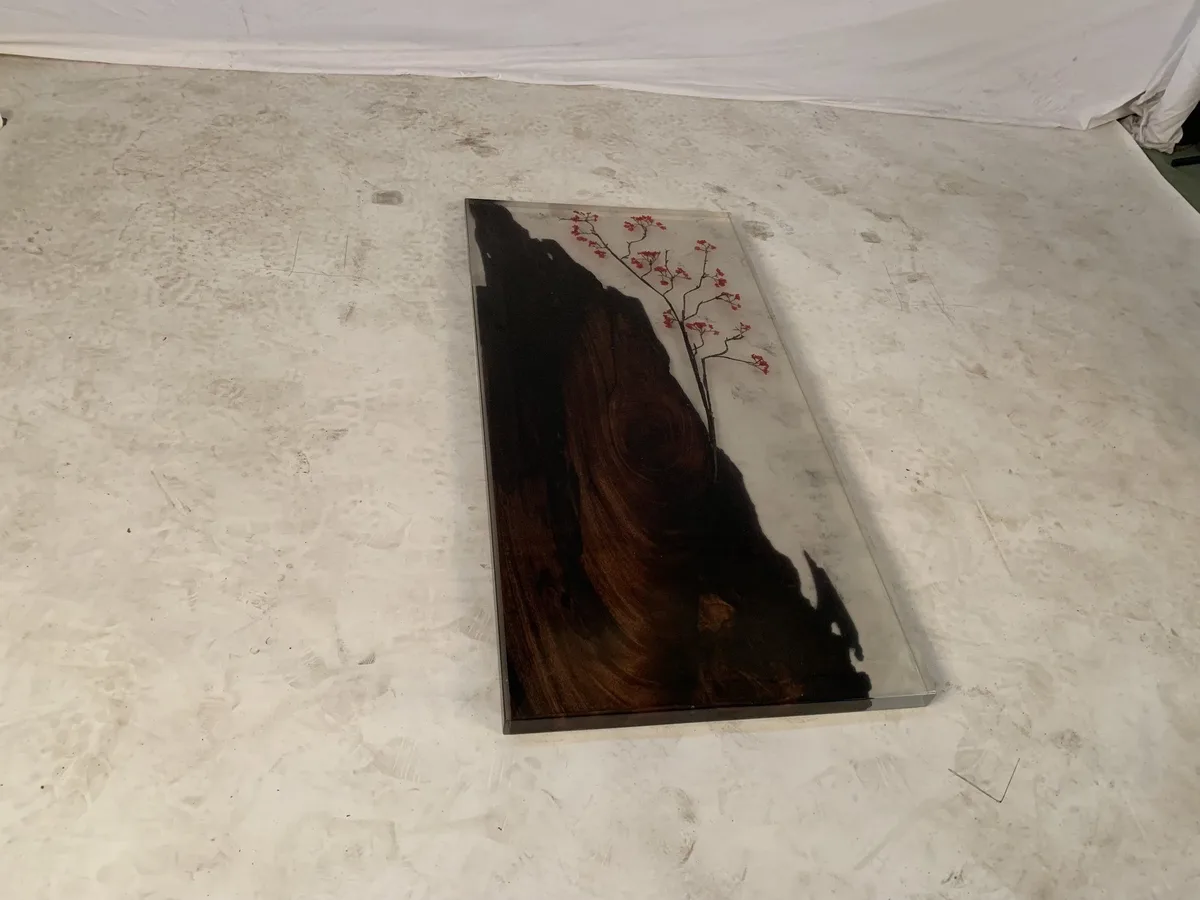 Plateau de table epoxy Moder, résine transparente — ATELIER RIVIÈRE, fabrication à la commande