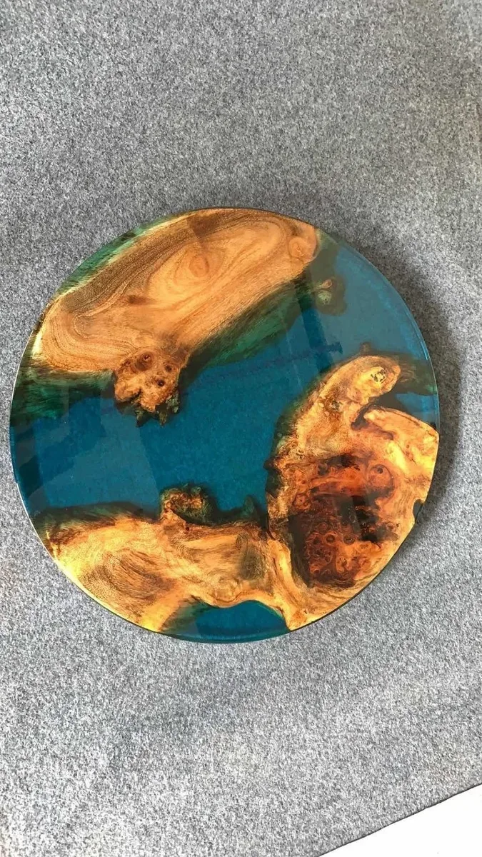 Plateau de table epoxy rond Meurthe, résine bleue — ATELIER RIVIÈRE, fabrication à la commande