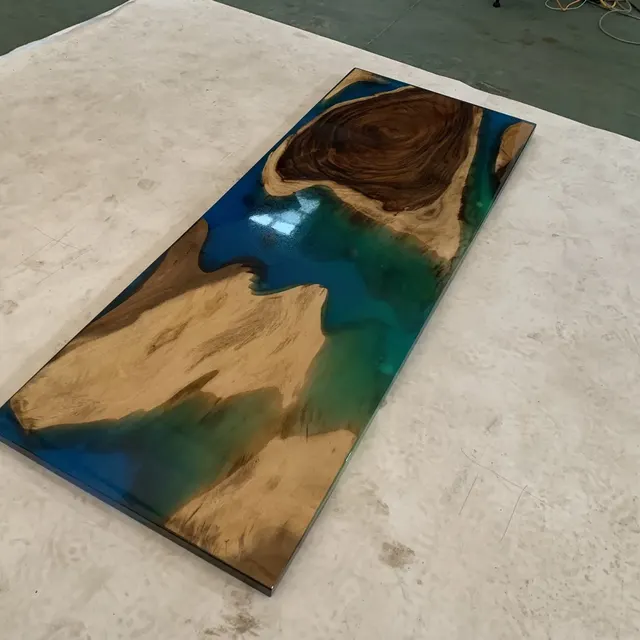 Plateau de table epoxy Sarre, résine bleue — plateaux epoxy
