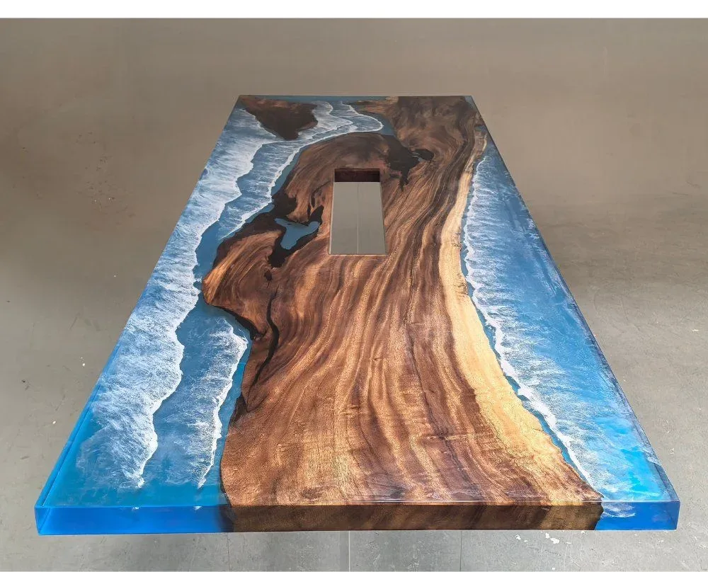 Plateau de table océan Auvézère, résine bleue — ATELIER RIVIÈRE, fabrication à la commande