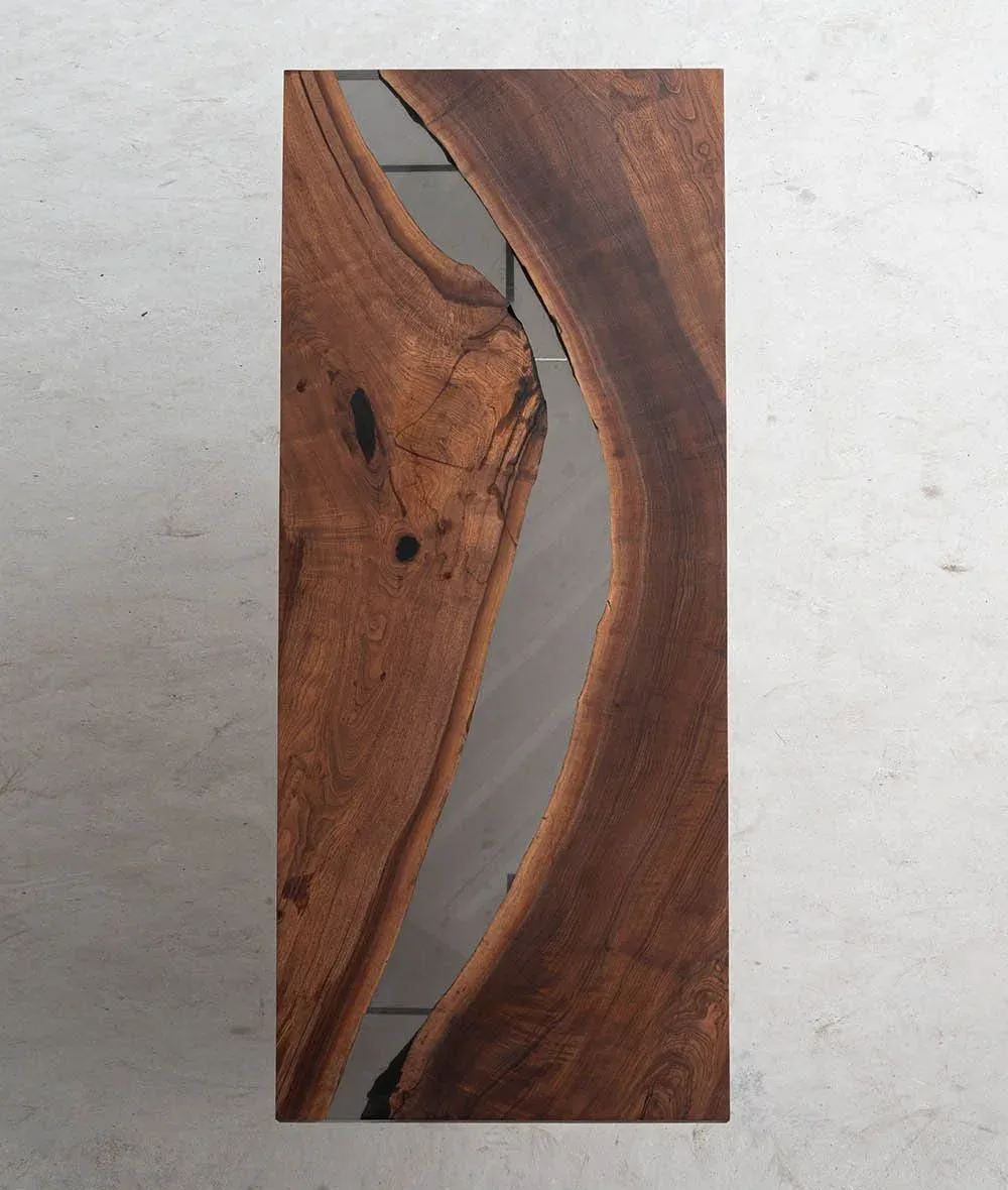 Plateau de table rivière Aigues, résine transparente — ATELIER RIVIÈRE, fabrication à la commande
