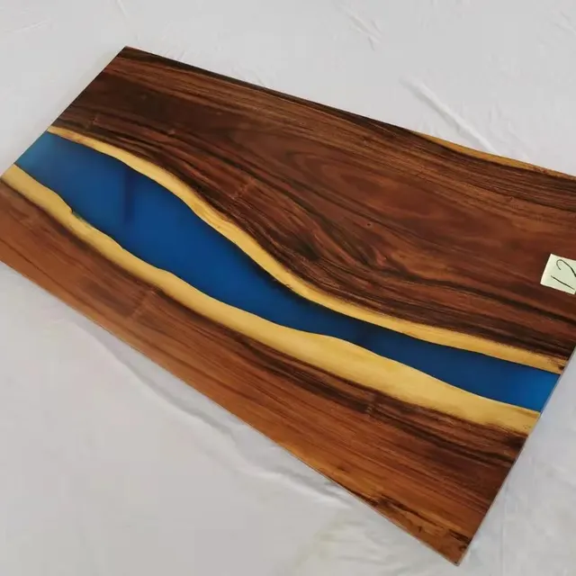 Plateau de table rivière Escaut, résine bleue — plateaux epoxy