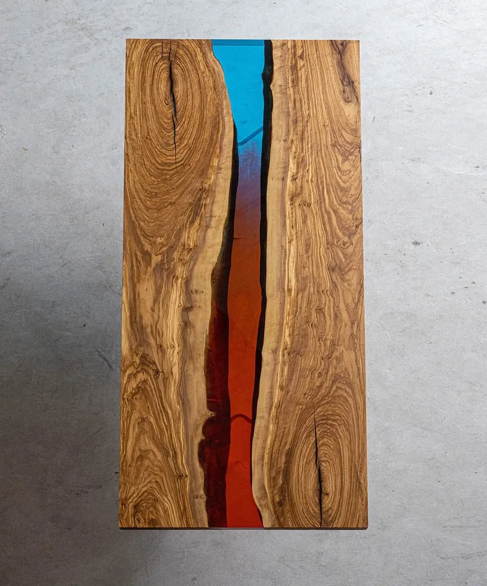 Plateau de table rivière Grosne, résine colorée — ATELIER RIVIÈRE, fabrication à la commande