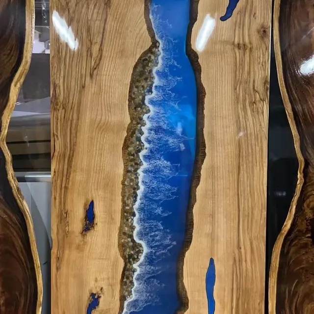 Plateau de table rivière Mayenne, résine bleue — plateaux epoxy