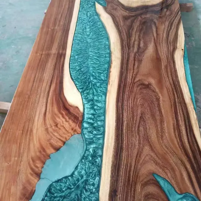 Plateau de table rivière Odet, résine verte — plateaux epoxy