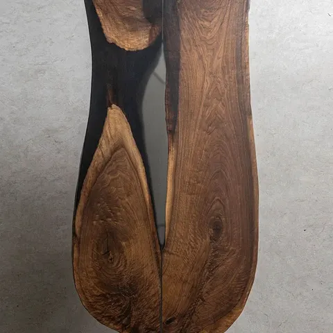 Plateau de table rivière ovale Vésubie, résine noire — plateaux epoxy