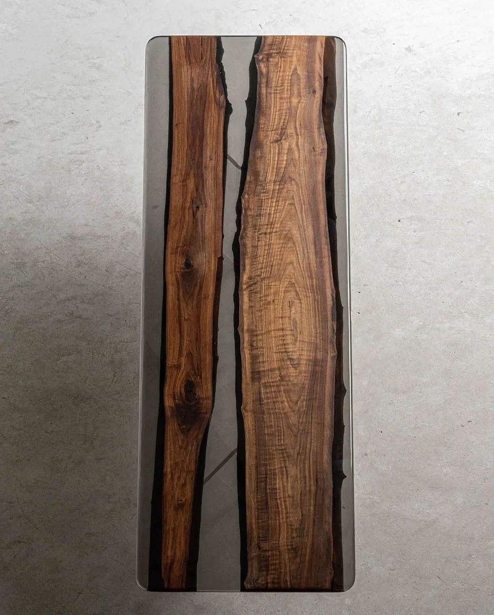 Plateau de table rivière Rhône, résine transparente — ATELIER RIVIÈRE, fabrication à la commande