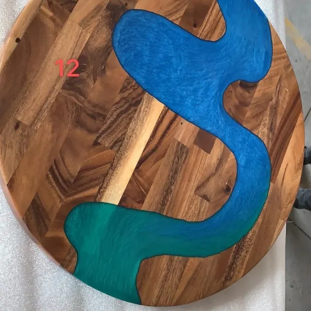 Plateau de table rivière rond Semois, résine bleue — plateaux epoxy