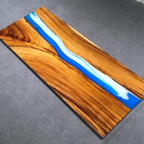 Plateau de table rivière Serein, résine bleue — plateaux epoxy