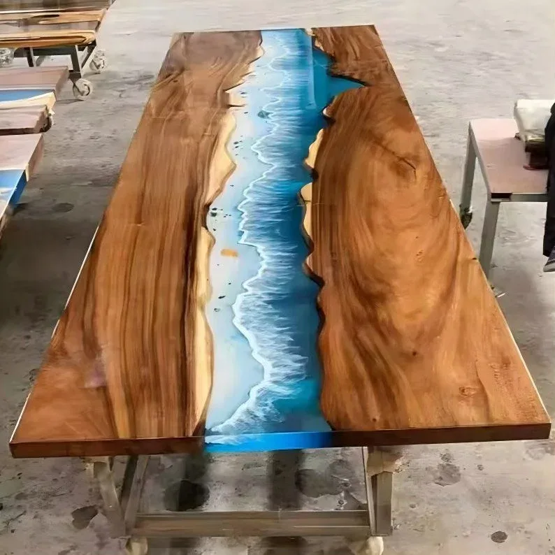 Plateau de table rivière Valserine, résine bleue — ATELIER RIVIÈRE, fabrication à la commande