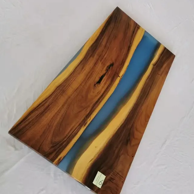Plateau de table rivière Vilaine, résine bleue — plateaux epoxy