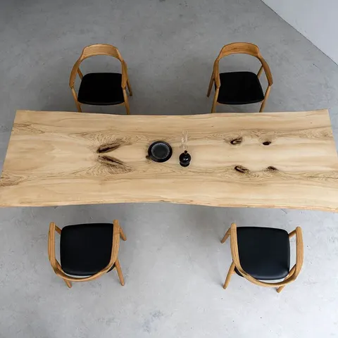 Table à manger en bois massif Ance teinte chêne — tables à manger en bois massif