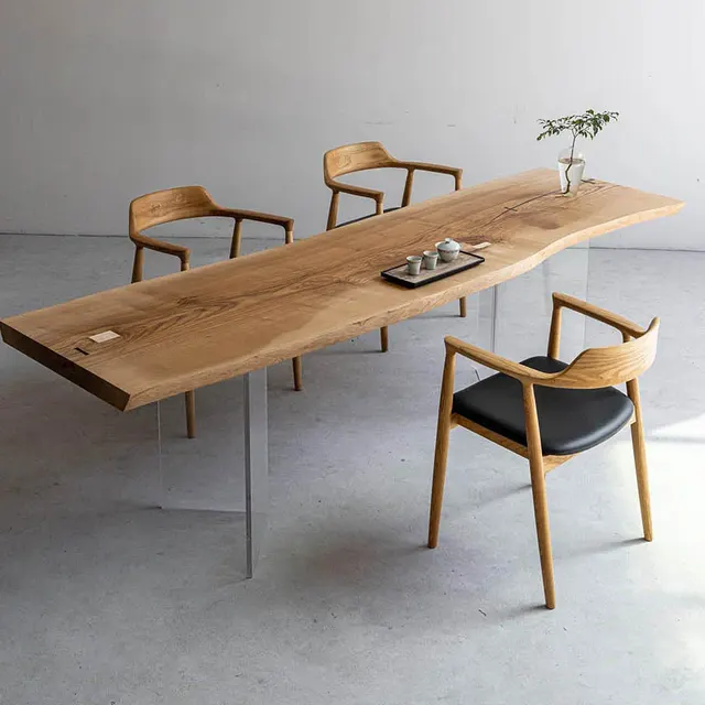 Table à manger en bois massif Baïse teinte chêne — tables à manger en bois massif