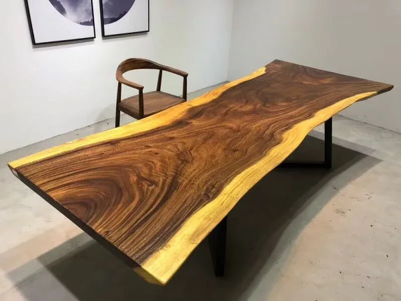 Table à manger en bois massif Coulon — ATELIER RIVIÈRE, fabrication à la commande
