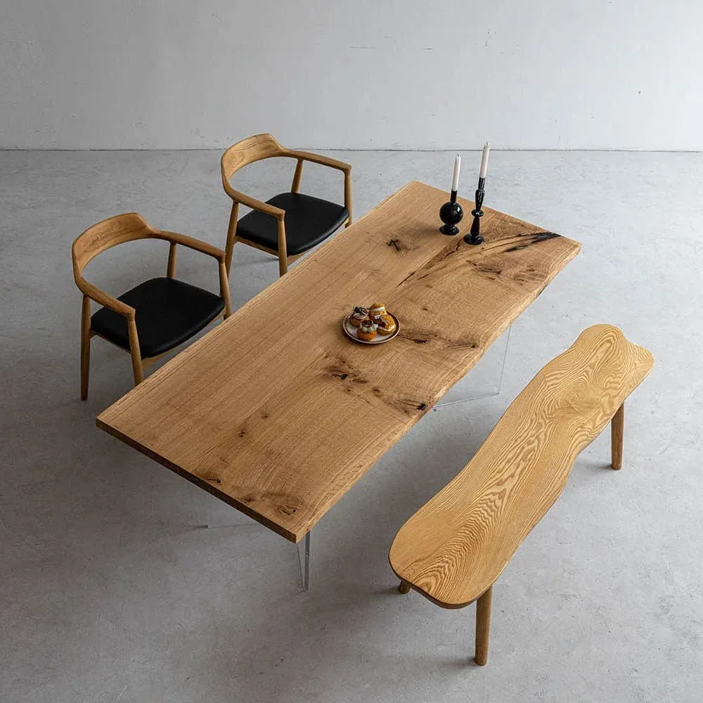 Table à manger en bois massif Creuse teinte chêne — ATELIER RIVIÈRE, fabrication à la commande