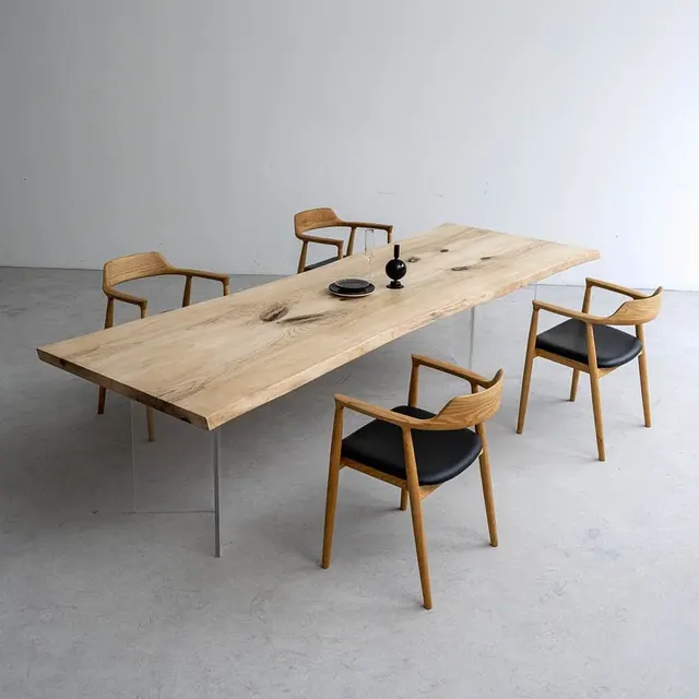 Table à manger en bois massif Cure teinte chêne — tables à manger en bois massif