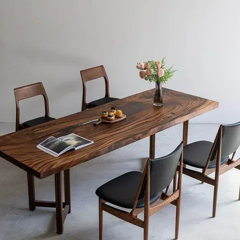 Table à manger en bois massif Garonne teinte noyer — tables à manger en bois massif