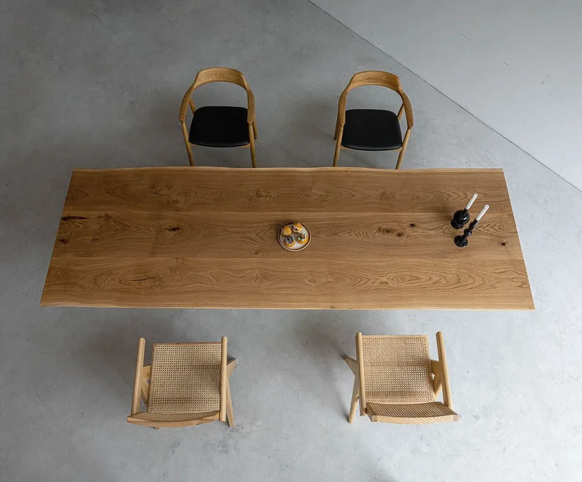 Table à manger en bois massif Golo — ATELIER RIVIÈRE, fabrication à la commande