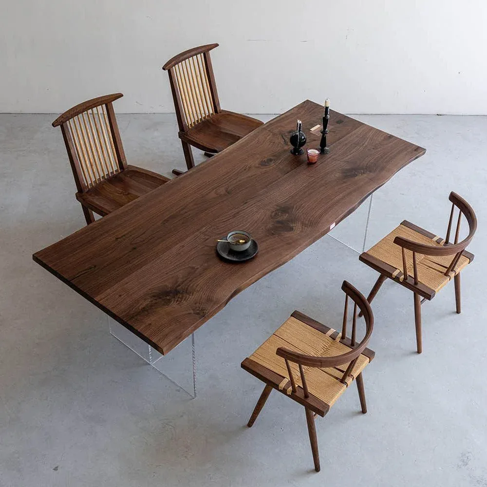 Table à manger en bois massif Hérault teinte noyer — ATELIER RIVIÈRE, fabrication à la commande