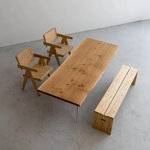 Table à manger en bois massif Loire teinte chêne — tables à manger en bois massif
