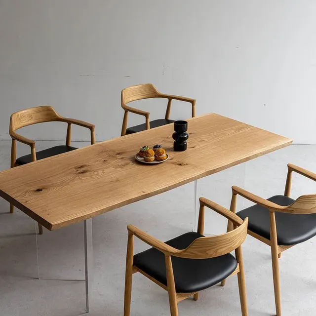 Table à manger en bois massif Ouvèze teinte chêne — tables à manger en bois massif