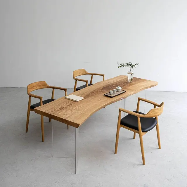 Table à manger en bois massif Roubion teinte chêne — tables à manger en bois massif