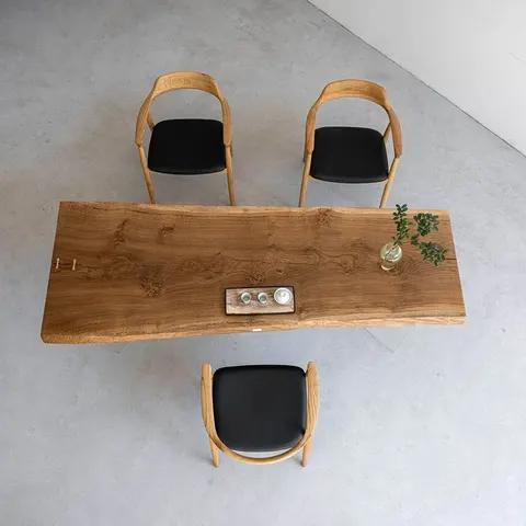 Table à manger en bois massif Sioule teinte chêne — tables à manger en bois massif
