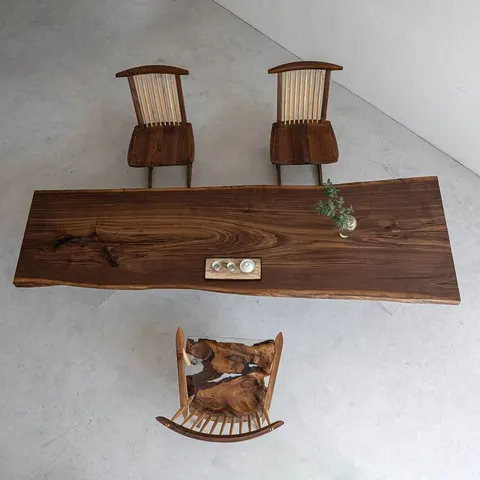 Table à manger en bois massif Touloubre — tables à manger en bois massif