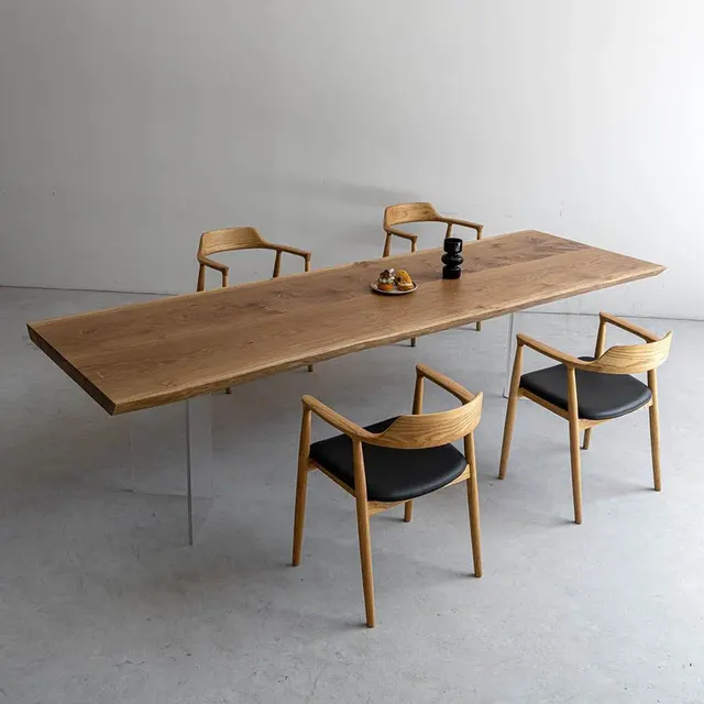 Table à manger en bois massif Truyère teinte chêne — tables à manger en bois massif
