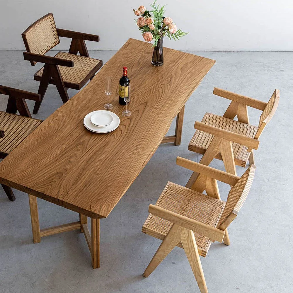 Table à manger en bois massif Vienne teinte chêne, vue 5 sur 6