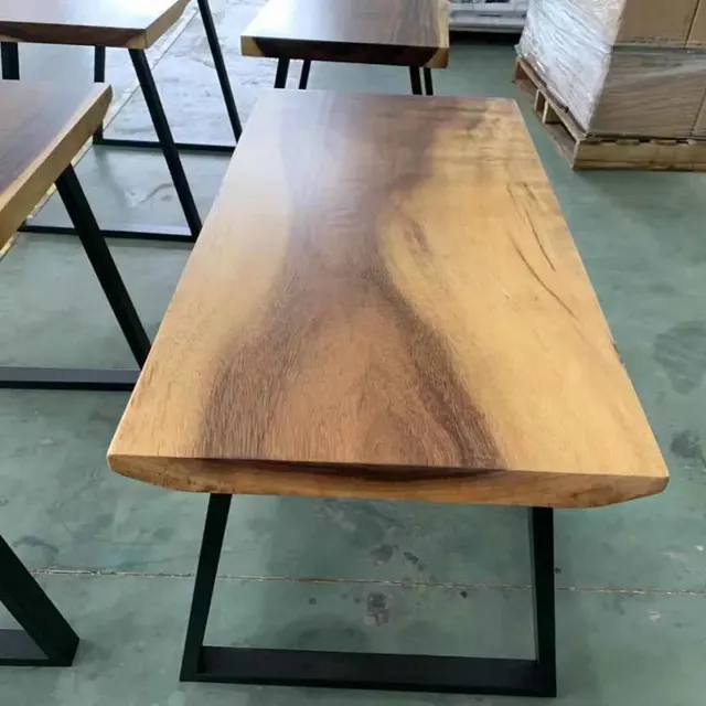 Table à manger en bois massif Vilaine — tables à manger en bois massif