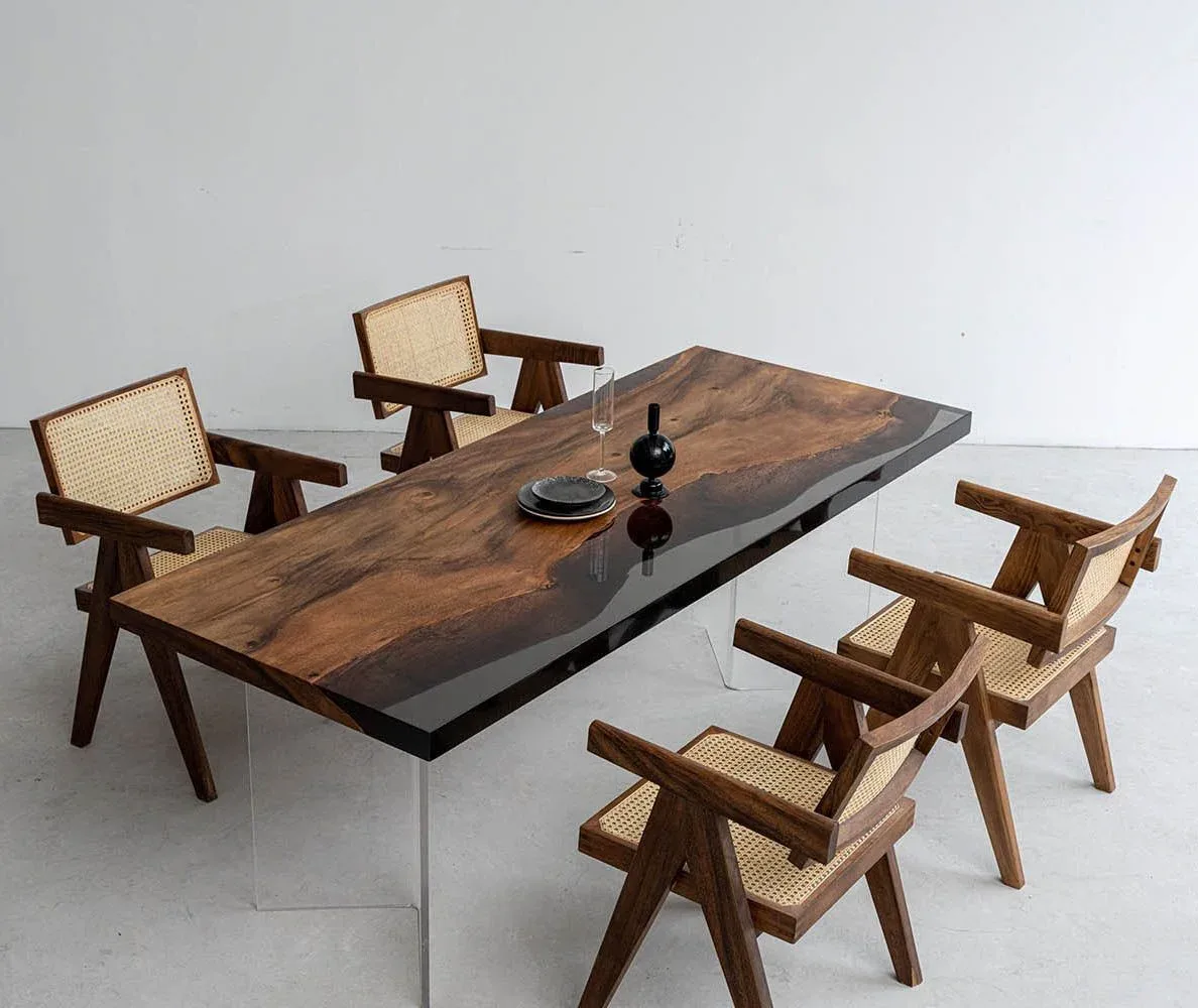 Table à manger epoxy Gave teinte noyer, résine noire — ATELIER RIVIÈRE, fabrication à la commande