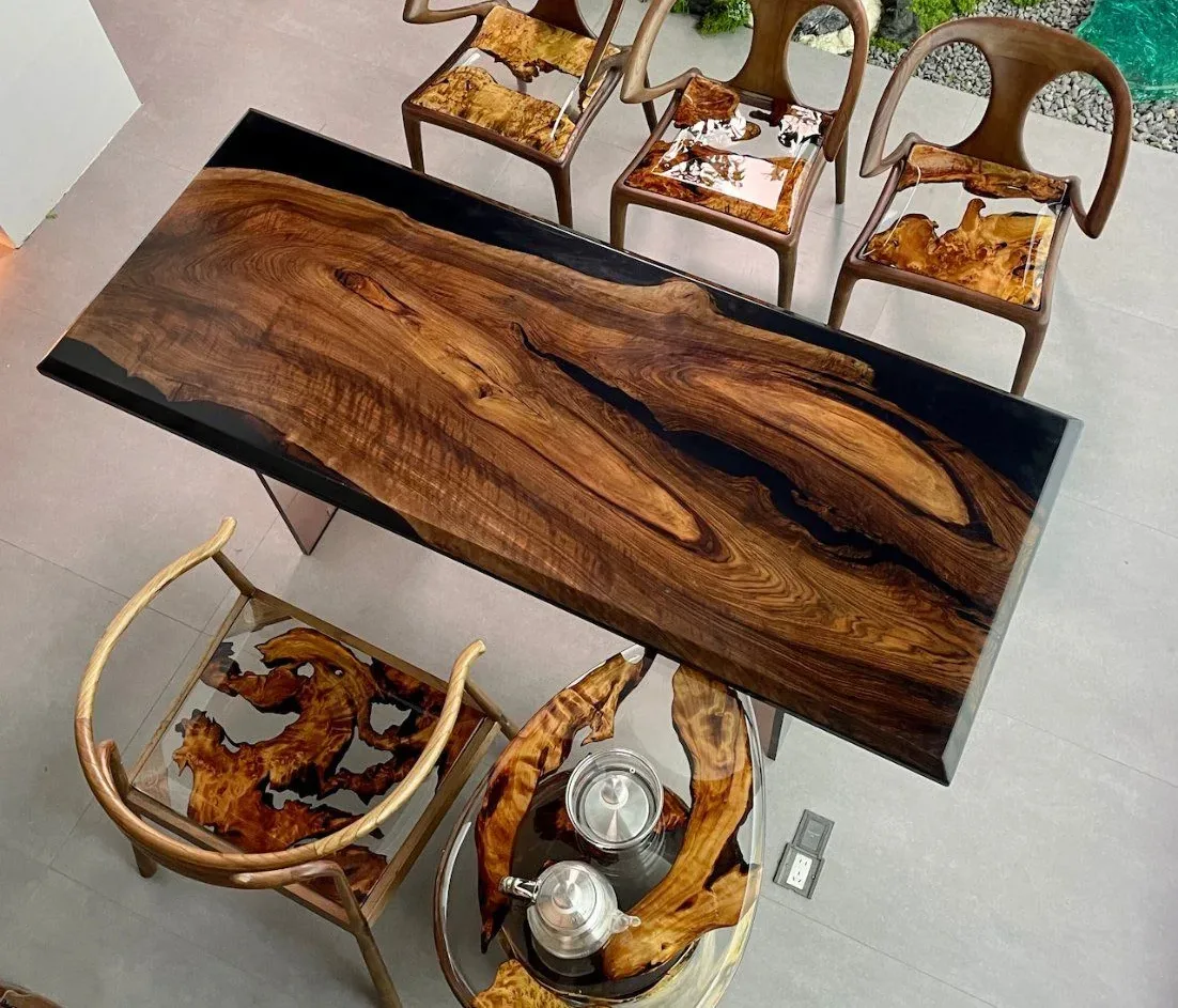 Table à manger epoxy Marne, résine noire — ATELIER RIVIÈRE, fabrication à la commande
