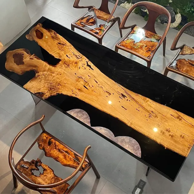 Table à manger epoxy Ornain, résine noire — tables à manger epoxy