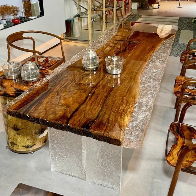 Table à manger epoxy Sambre, résine transparente — tables à manger epoxy