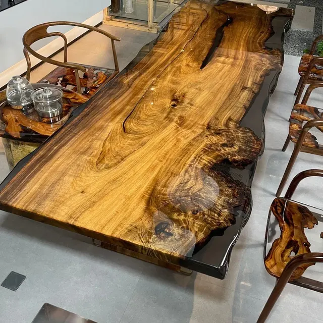 Table à manger epoxy Siagne, résine noire — tables à manger epoxy