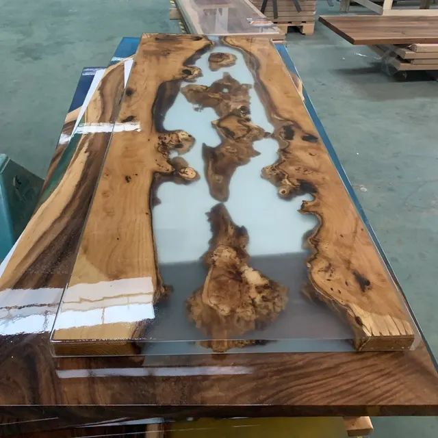 Table à manger epoxy Thouet, résine bleue — tables à manger epoxy