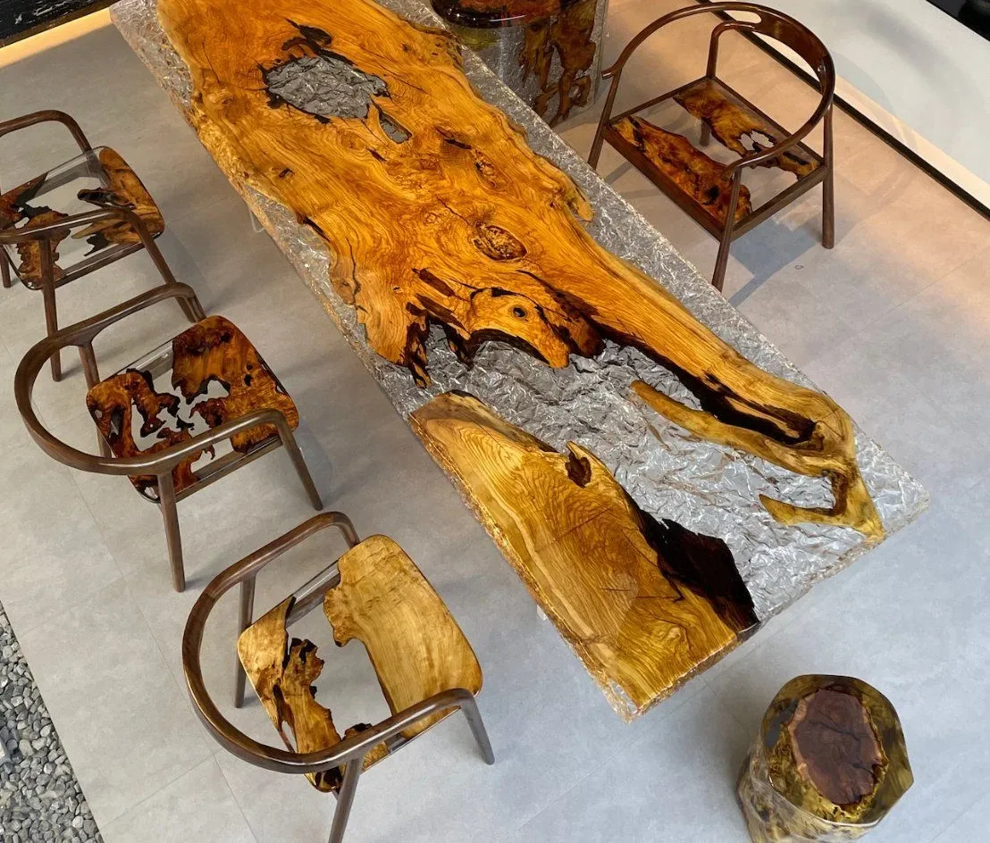 Table à manger epoxy Var, résine transparente — ATELIER RIVIÈRE, fabrication à la commande