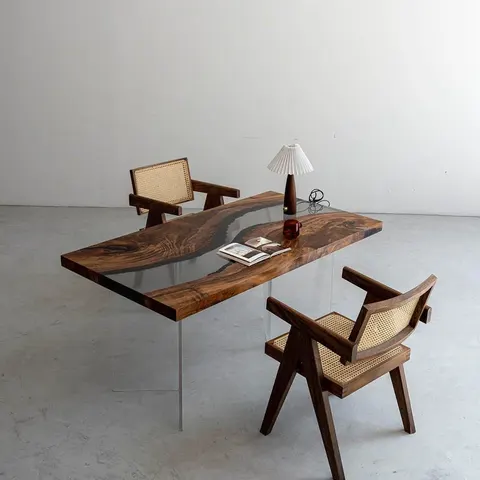 Table à manger rivière Agout teinte noyer, résine transparente — tables à manger epoxy
