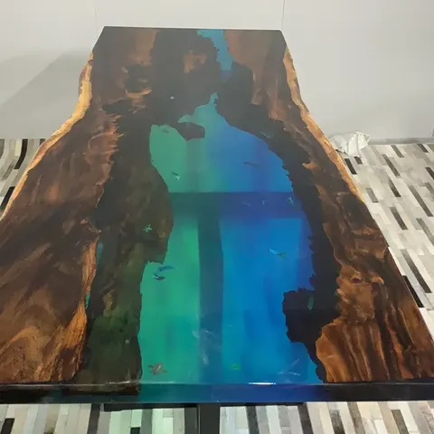 Table à manger rivière Bourbre, résine verte — tables à manger epoxy