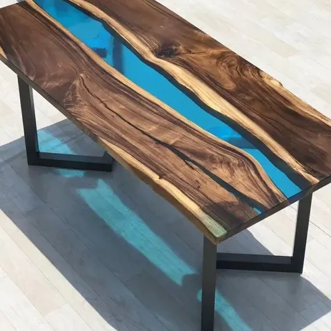 Table à manger rivière Couesnon, résine bleue — tables à manger epoxy
