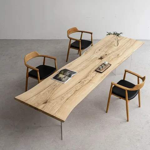 Table à manger rivière Erdre teinte chêne, résine transparente — tables à manger epoxy