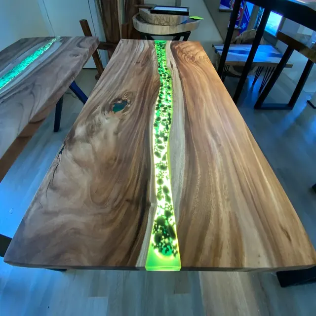 Table à manger rivière Gapeau, résine verte — tables à manger epoxy