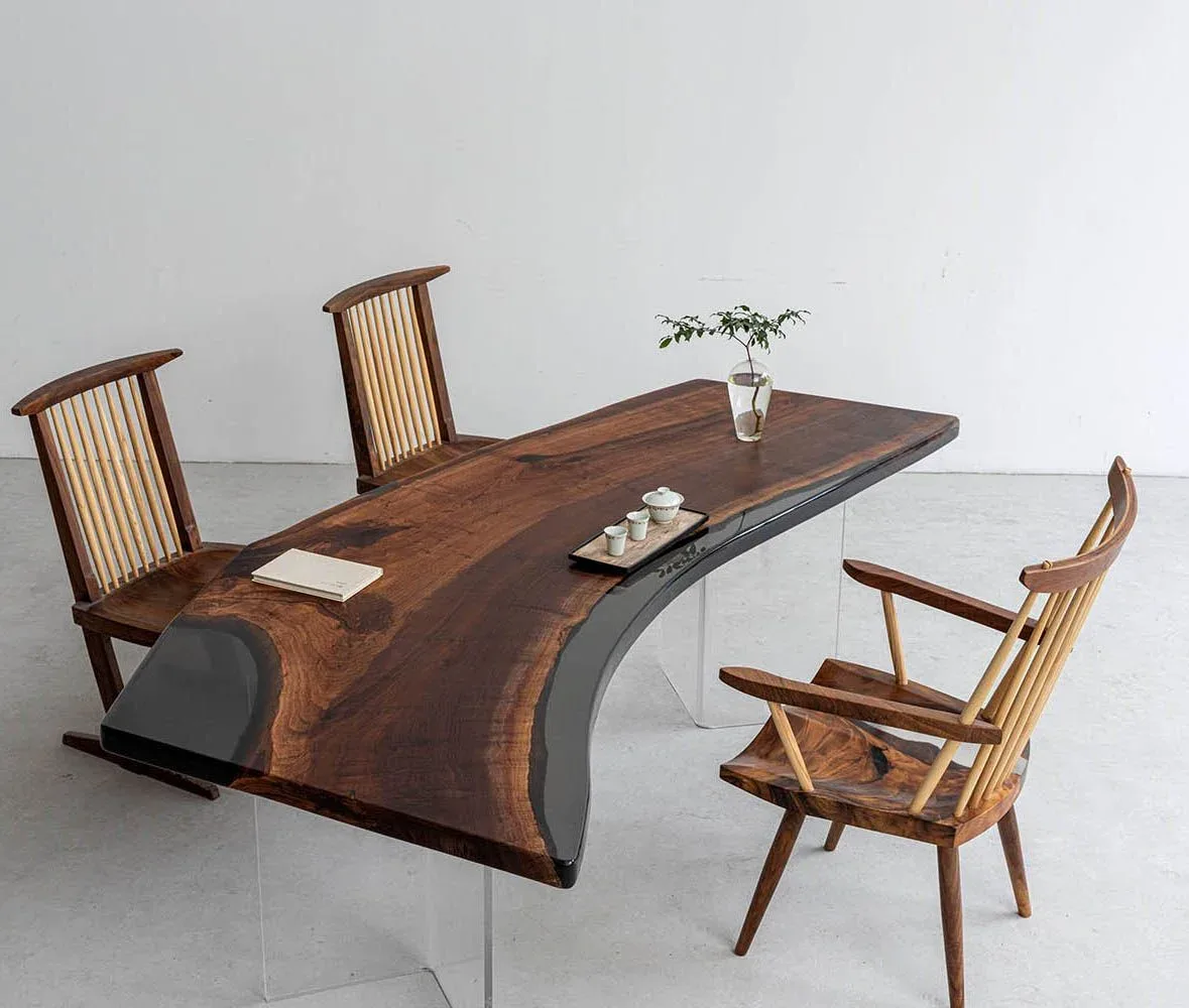 Table à manger rivière Gartempe, résine noire, vue 2 sur 5